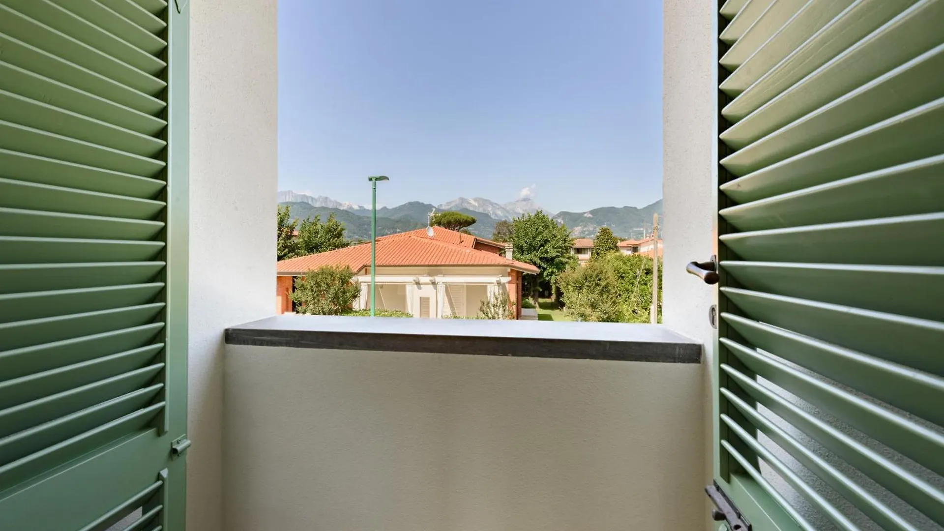 Esclusiva Villa In Pieno Centro A Форте-деи-Марми